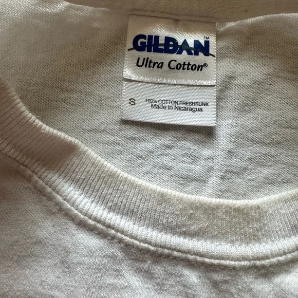 Hooters tee shirt - Picture 3 of 5